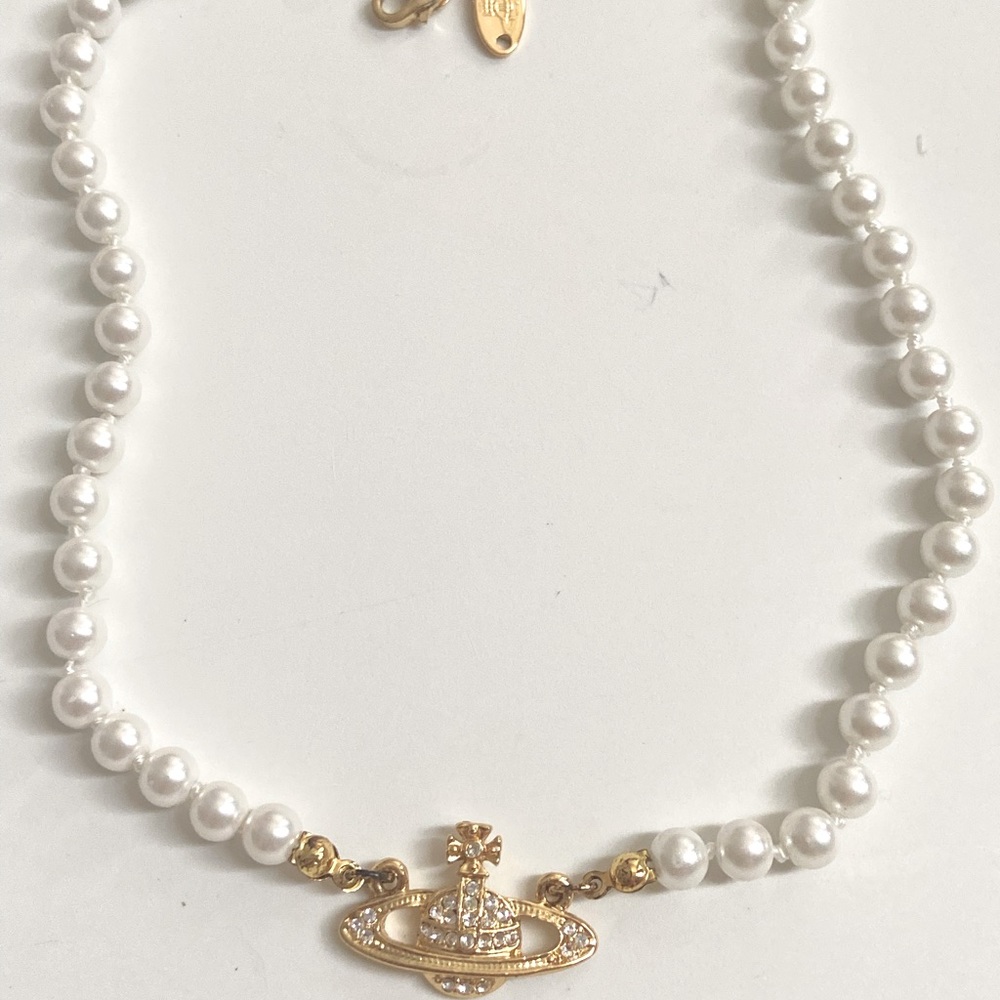 vivienne westwood gold pearl choker